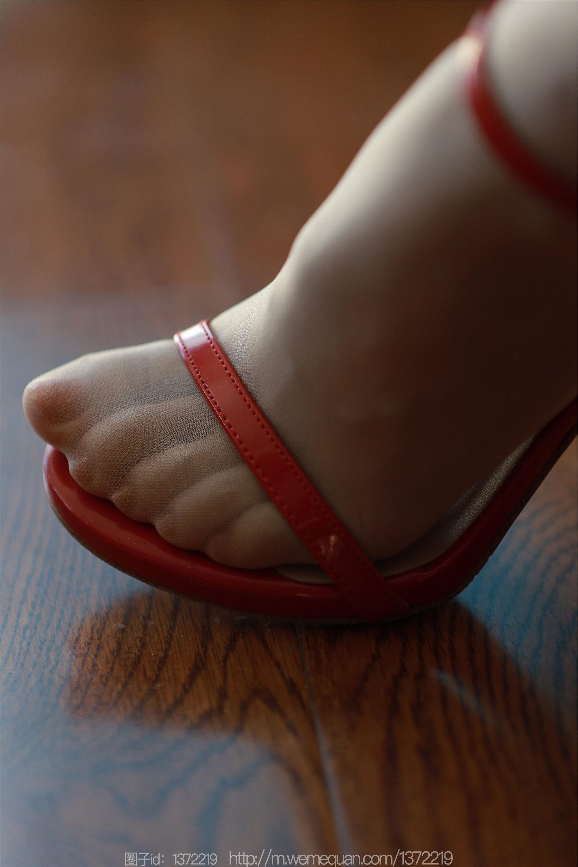 IESS异思趣向  2023.05.04 丝享家 1441 团团《红鞋肉丝》